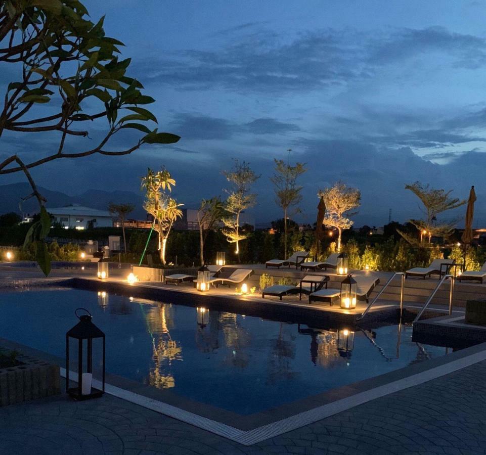 Tsang Kuo Resort Wujie Bagian luar foto